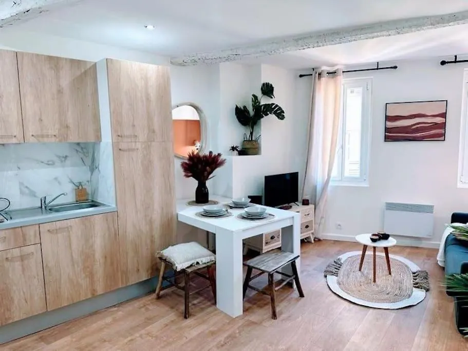 Studio Aux Pieds Des Parfumeries Grasse Appartement